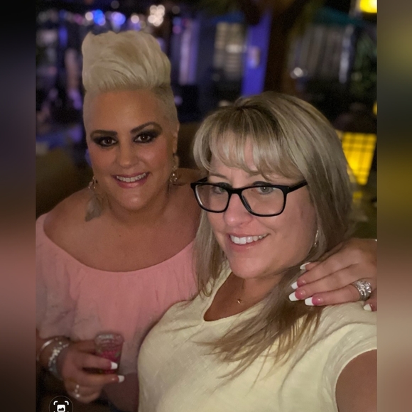 Meet your Posher, Charity - Picture 10 of 11